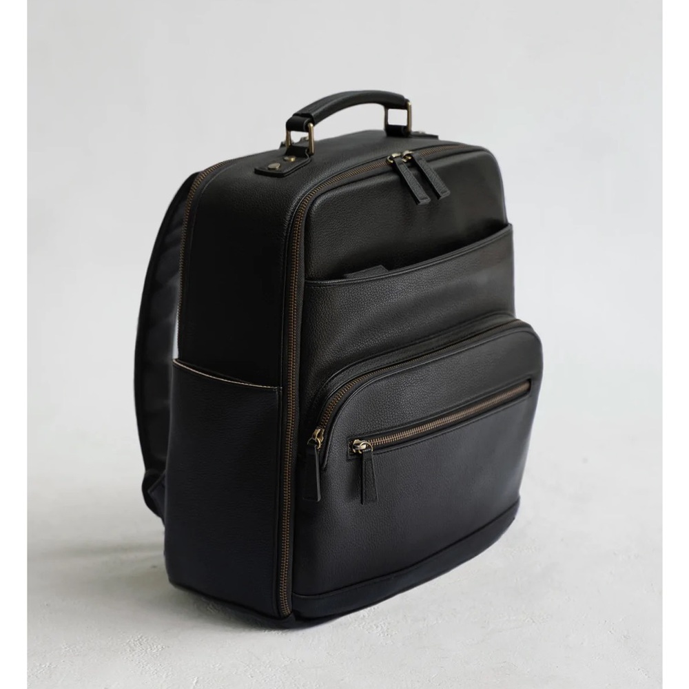 Kamrette: Lyra Camera Backpack; Black; inside compartments are customizable